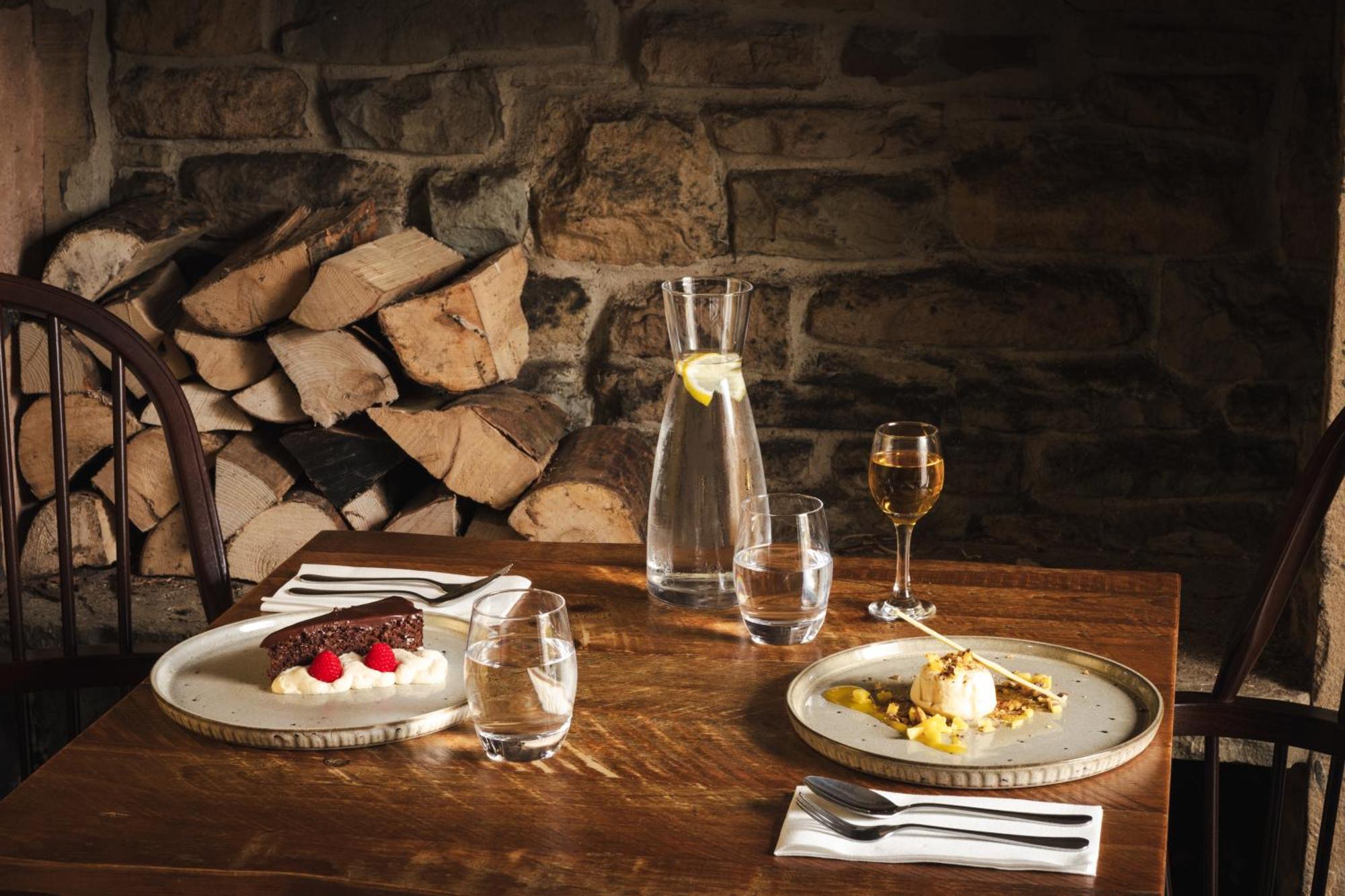 The Pilsley Inn - Chatsworth Baslow Extérieur photo